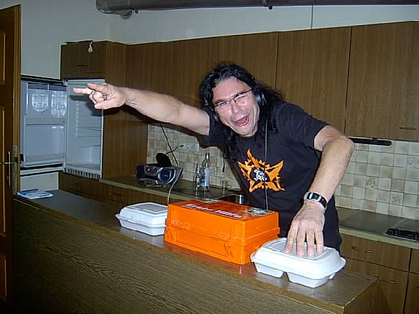  Bildname: IM001238.JPG 
 Breite: 640 Pixel 
 H�he: 480 Pixel 
 Gr�sse: 60 kB 